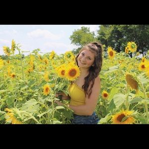 Meet your Posher, Alyssa